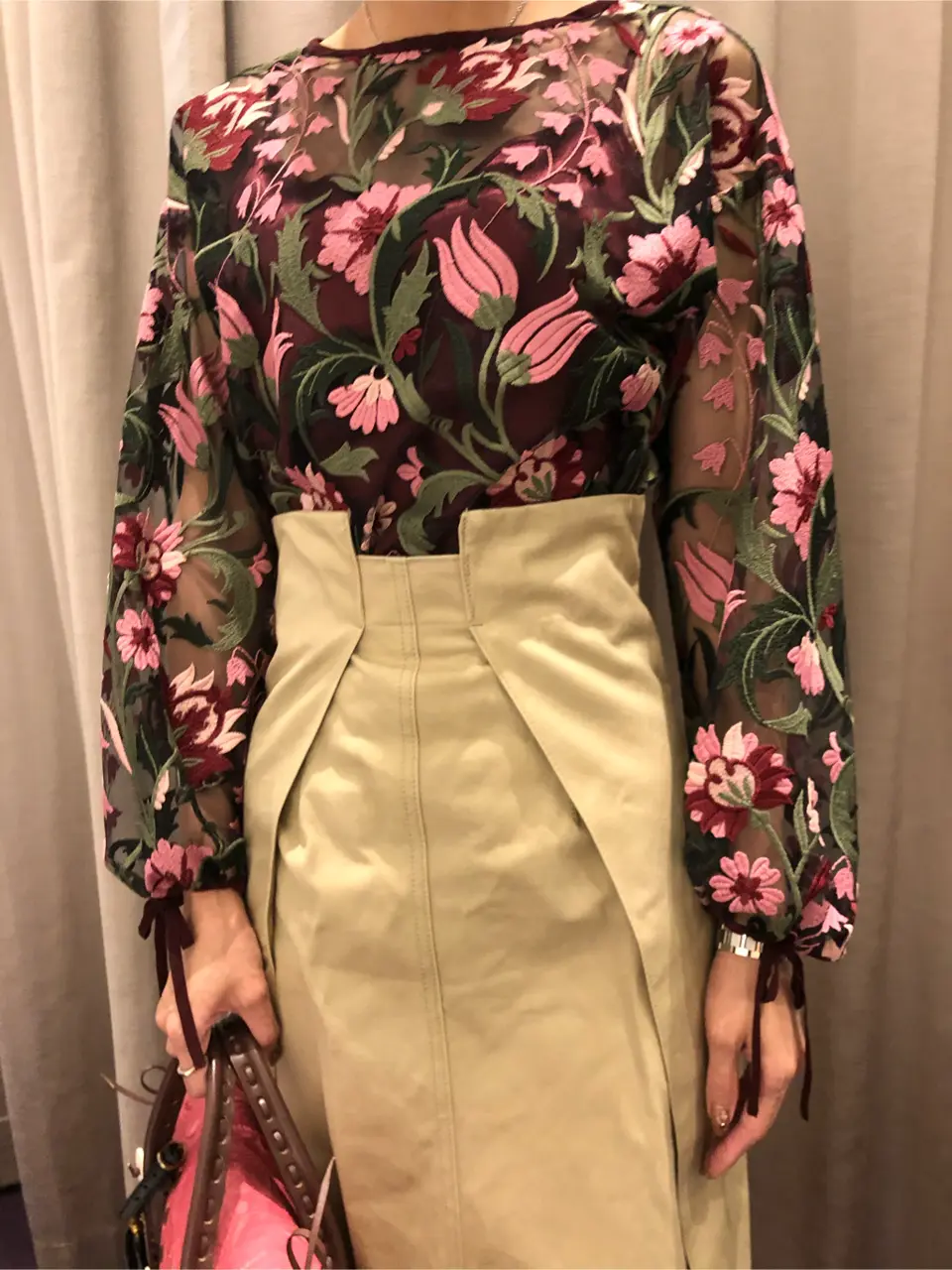 ORIGINATED IN GRACE CONTINENTAL 亀田 未希 コーディネート画像