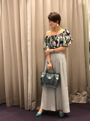 ORIGINATED IN GRACE CONTINENTAL 亀田 未希 コーディネート画像