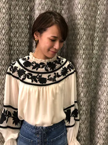 ORIGINATED IN GRACE CONTINENTAL 亀田 未希 コーディネート画像