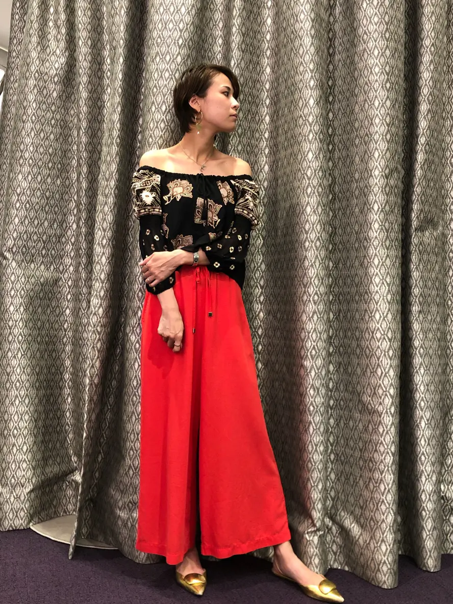 ORIGINATED IN GRACE CONTINENTAL 亀田 未希 コーディネート画像