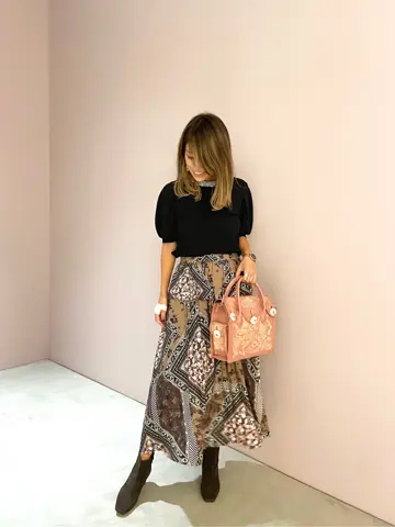 ORIGINATED IN GRACE CONTINENTAL yukimi yonee コーディネート画像