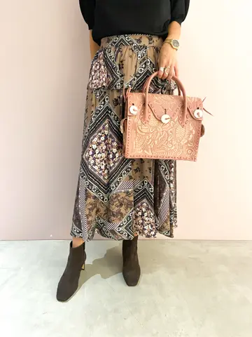 ORIGINATED IN GRACE CONTINENTAL yukimi yonee コーディネート画像