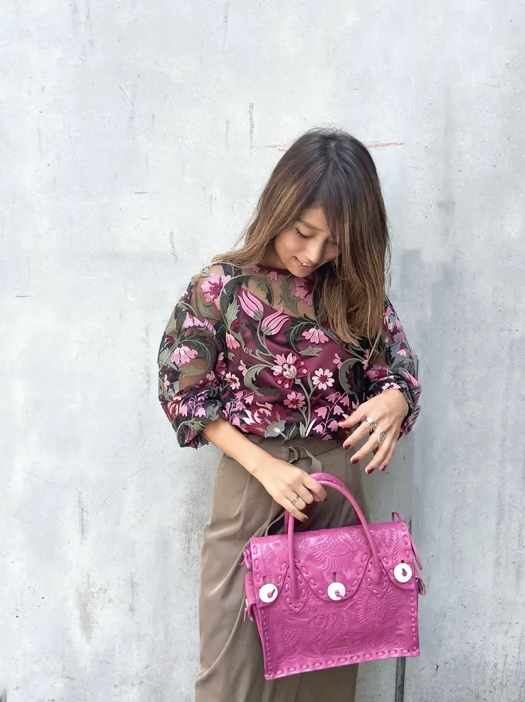 ORIGINATED IN GRACE CONTINENTAL yukimi yonee コーディネート画像