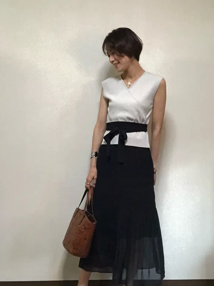 ORIGINATED IN GRACE CONTINENTAL 亀田 未希 コーディネート画像