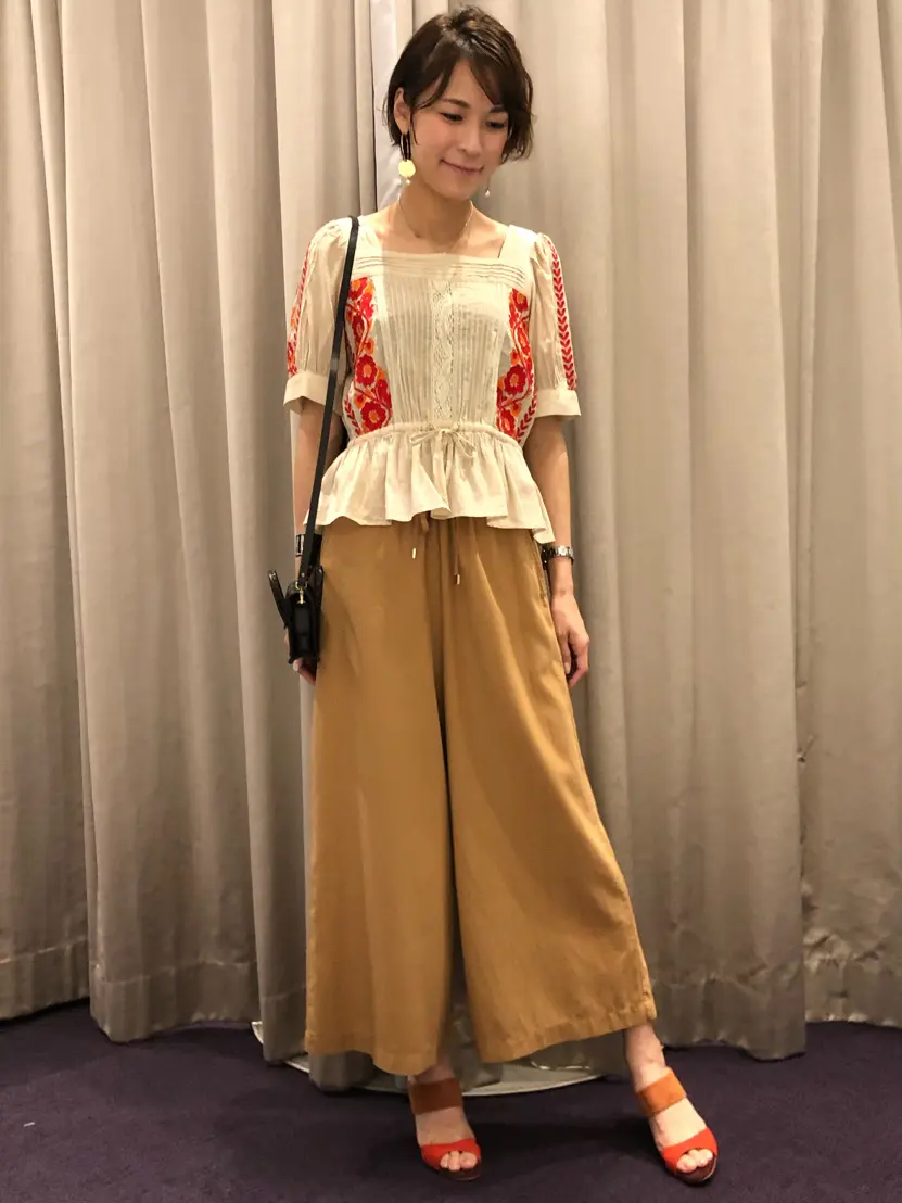 ORIGINATED IN GRACE CONTINENTAL 亀田 未希 コーディネート画像