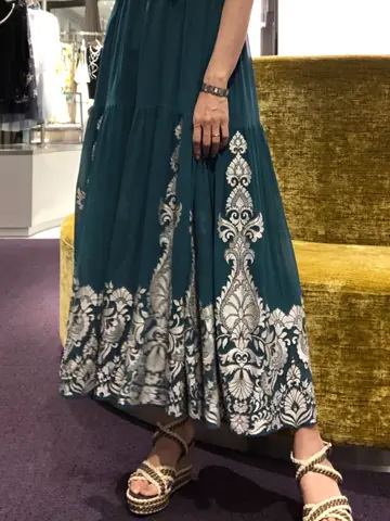 ORIGINATED IN GRACE CONTINENTAL 亀田 未希 コーディネート画像