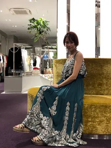 ORIGINATED IN GRACE CONTINENTAL 亀田 未希 コーディネート画像