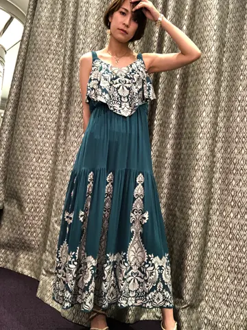 ORIGINATED IN GRACE CONTINENTAL 亀田 未希 コーディネート画像