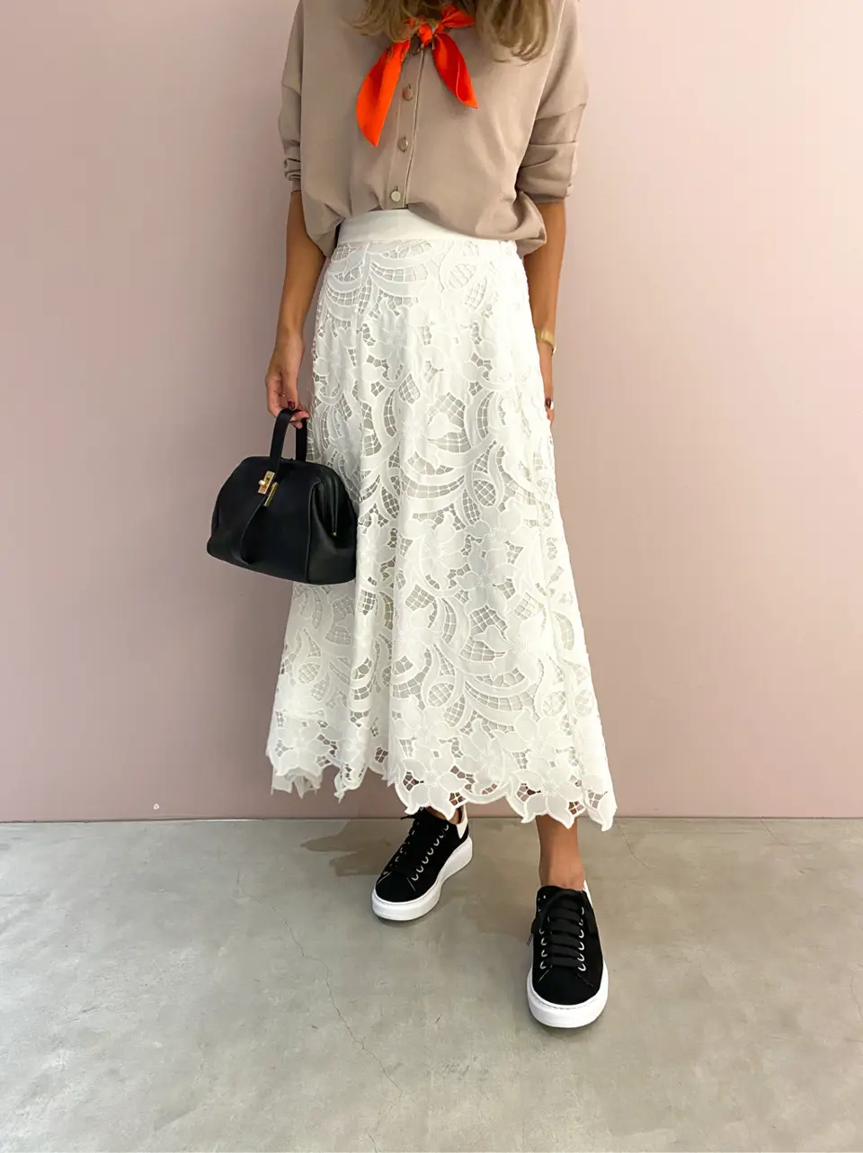 ORIGINATED IN GRACE CONTINENTAL yukimi yonee コーディネート画像