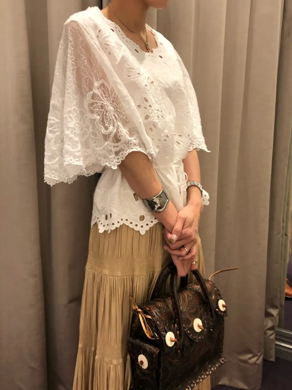 ORIGINATED IN GRACE CONTINENTAL 亀田 未希 コーディネート画像