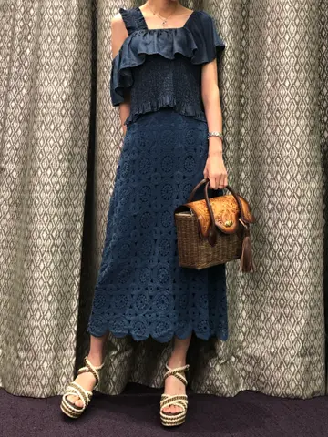 ORIGINATED IN GRACE CONTINENTAL 亀田 未希 コーディネート画像