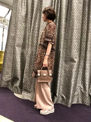 ORIGINATED IN GRACE CONTINENTAL 亀田 未希 コーディネート画像