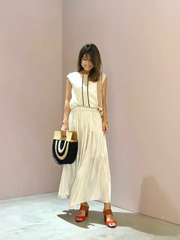 ORIGINATED IN GRACE CONTINENTAL yukimi yonee コーディネート画像