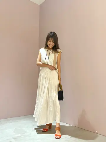 ORIGINATED IN GRACE CONTINENTAL yukimi yonee コーディネート画像