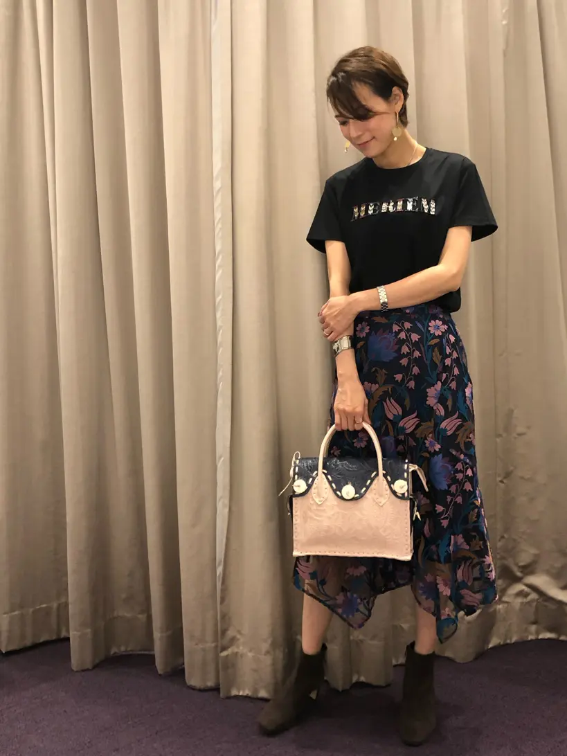 ORIGINATED IN GRACE CONTINENTAL 亀田 未希 コーディネート画像