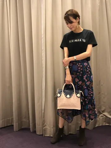 ORIGINATED IN GRACE CONTINENTAL 亀田 未希 コーディネート画像