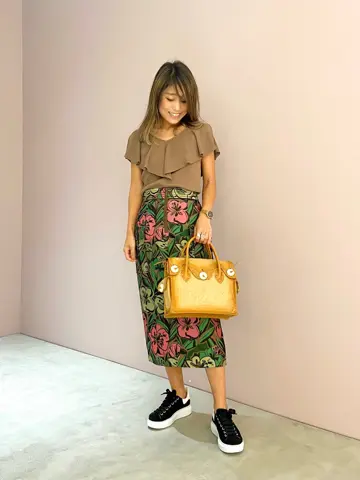 ORIGINATED IN GRACE CONTINENTAL yukimi yonee コーディネート画像