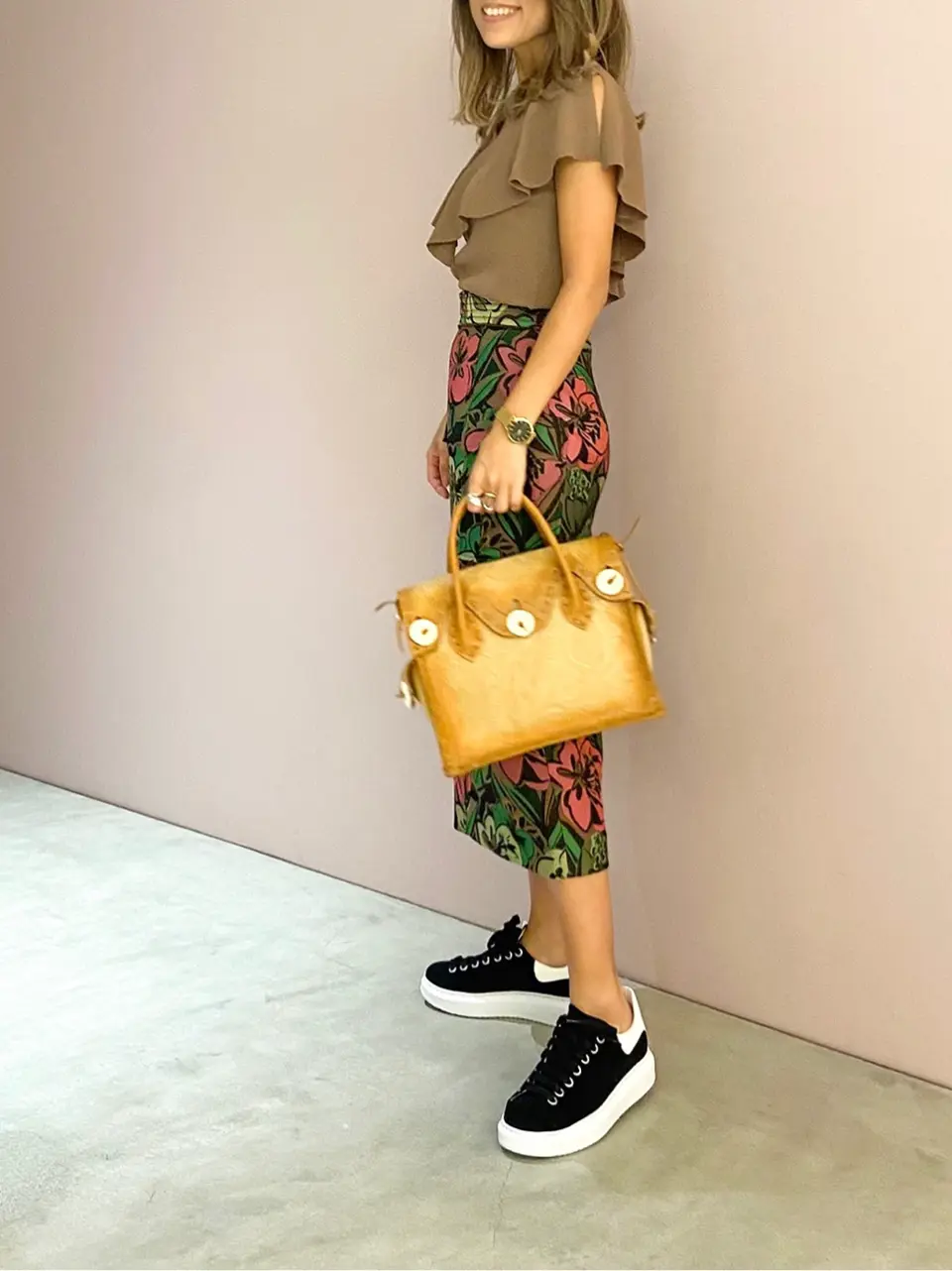 ORIGINATED IN GRACE CONTINENTAL yukimi yonee コーディネート画像