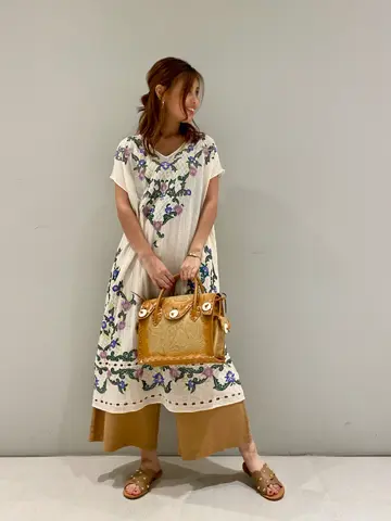 ORIGINATED IN GRACE CONTINENTAL 志田　悠 コーディネート画像