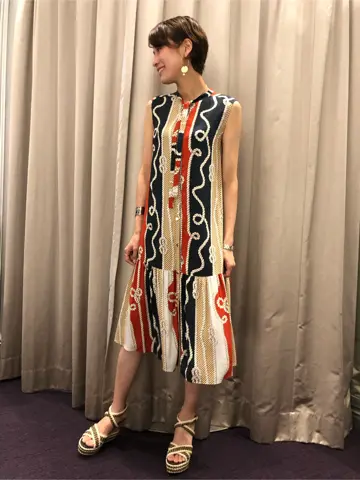 ORIGINATED IN GRACE CONTINENTAL 亀田 未希 コーディネート画像