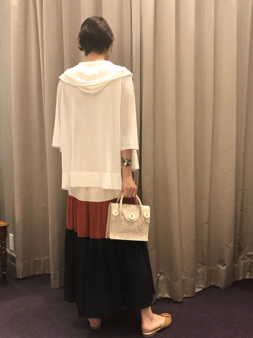 ORIGINATED IN GRACE CONTINENTAL 亀田 未希 コーディネート画像