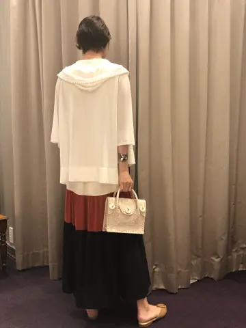 ORIGINATED IN GRACE CONTINENTAL 亀田 未希 コーディネート画像