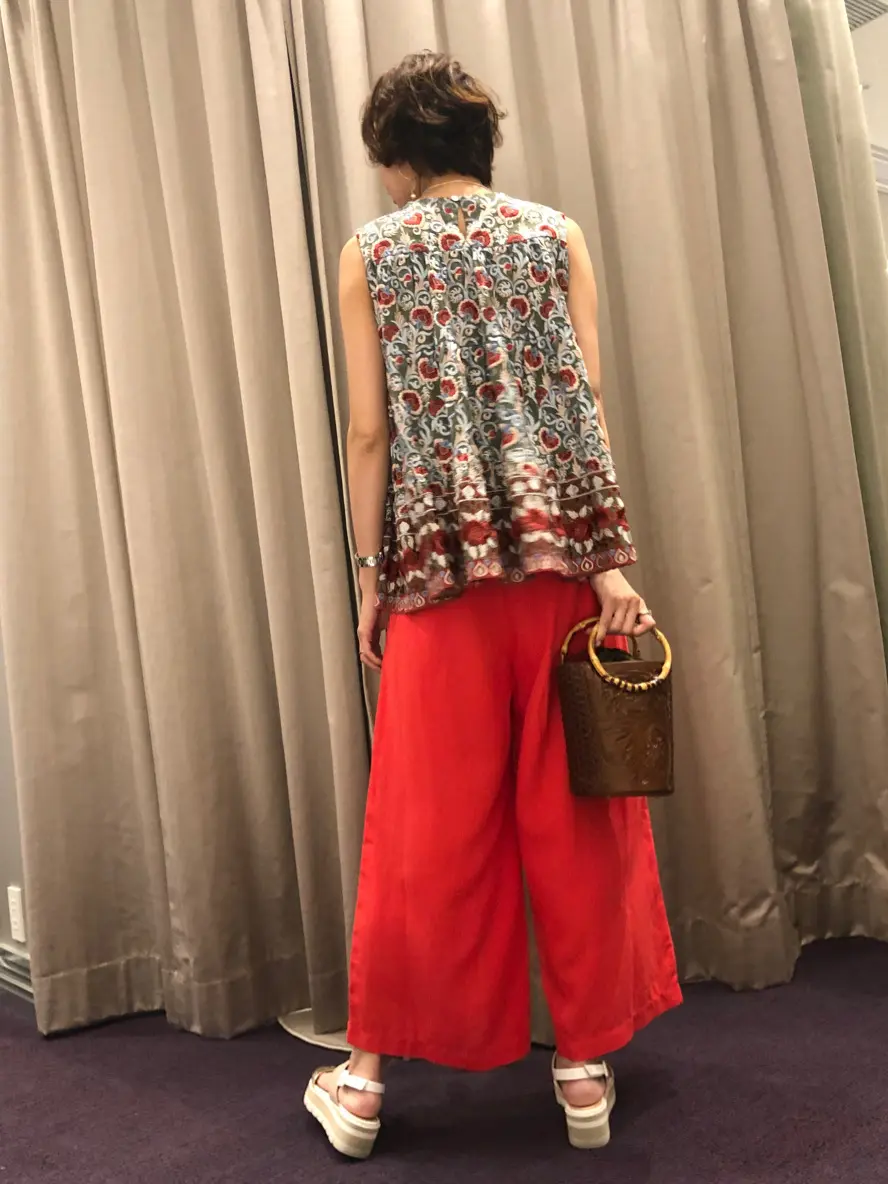 ORIGINATED IN GRACE CONTINENTAL 亀田 未希 コーディネート画像