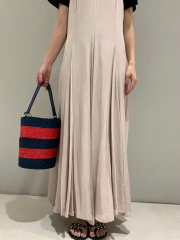 ORIGINATED IN GRACE CONTINENTAL saki コーディネート画像