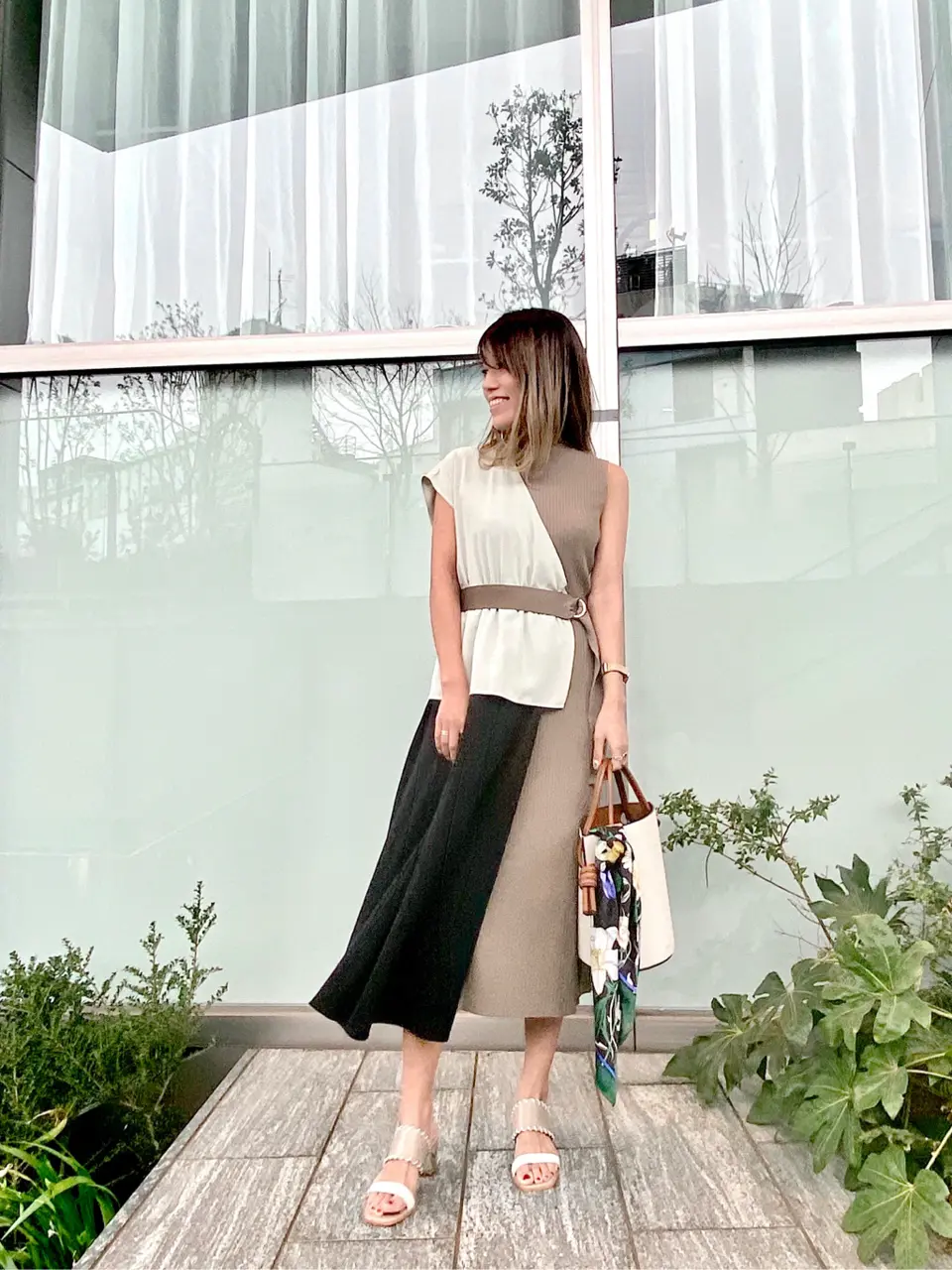 ORIGINATED IN GRACE CONTINENTAL yukimi yonee コーディネート画像