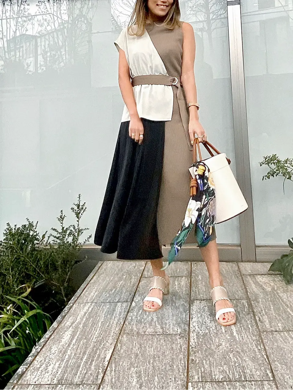 ORIGINATED IN GRACE CONTINENTAL yukimi yonee コーディネート画像