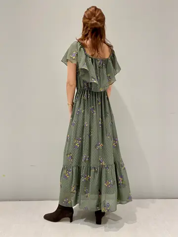 ORIGINATED IN GRACE CONTINENTAL 志田　悠 コーディネート画像