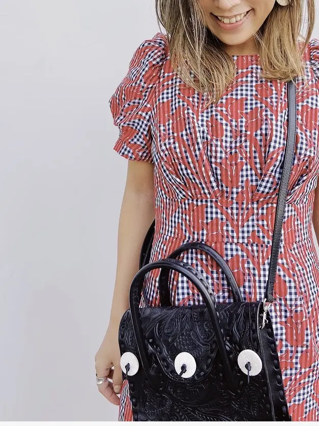 ORIGINATED IN GRACE CONTINENTAL yukimi yonee コーディネート画像