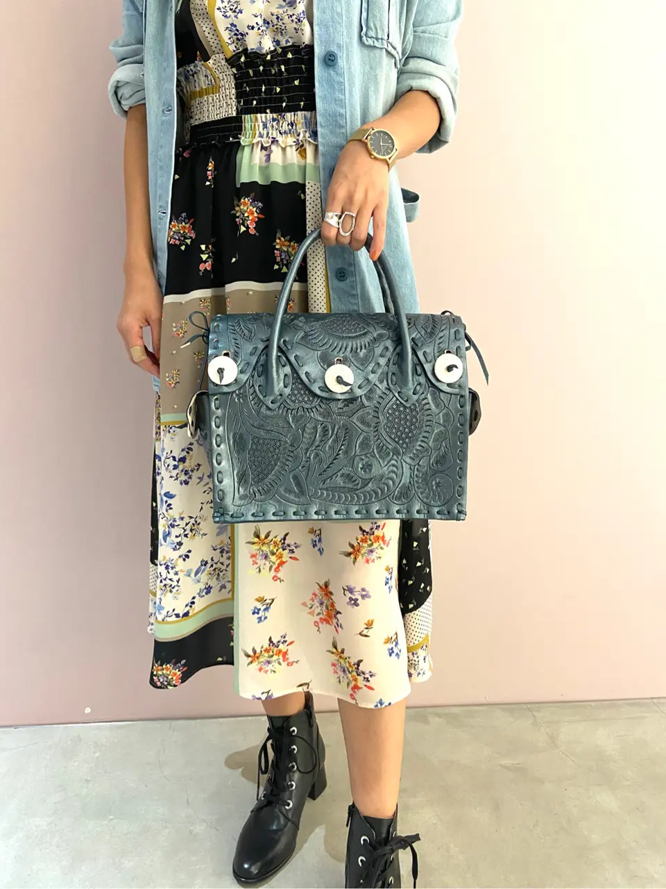 ORIGINATED IN GRACE CONTINENTAL yukimi yonee コーディネート画像