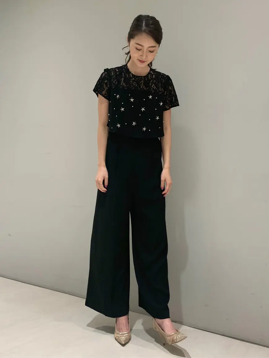  saki コーディネート画像