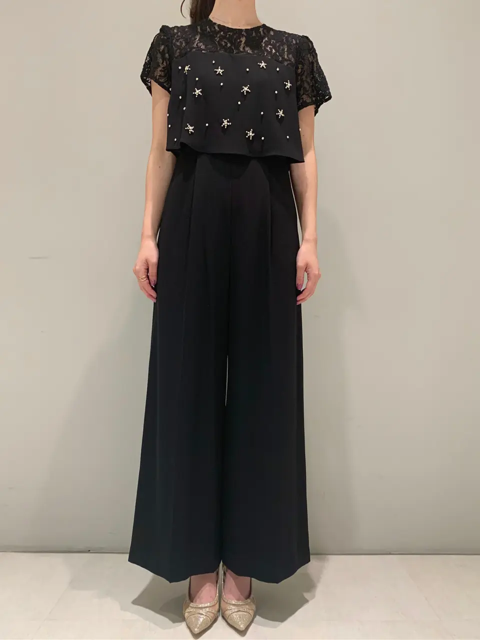 ORIGINATED IN GRACE CONTINENTAL saki コーディネート画像