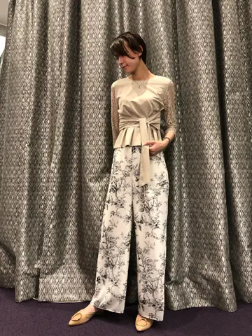 ORIGINATED IN GRACE CONTINENTAL 亀田 未希 コーディネート画像