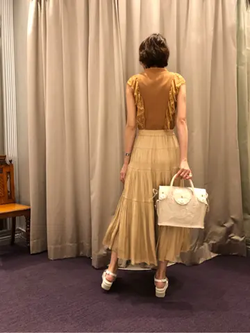 ORIGINATED IN GRACE CONTINENTAL 亀田 未希 コーディネート画像