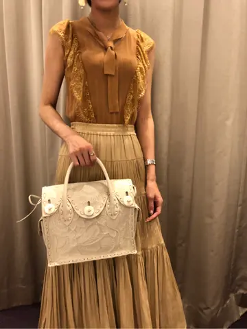 ORIGINATED IN GRACE CONTINENTAL 亀田 未希 コーディネート画像