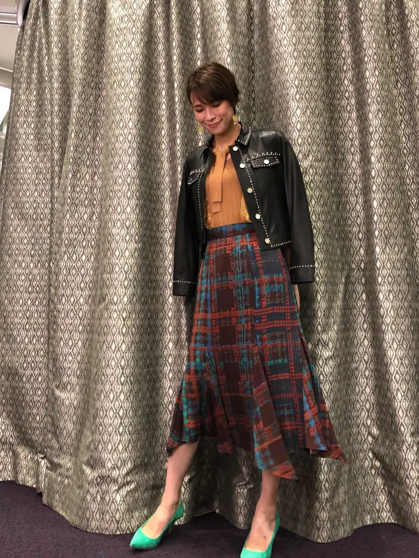 ORIGINATED IN GRACE CONTINENTAL 亀田 未希 コーディネート画像