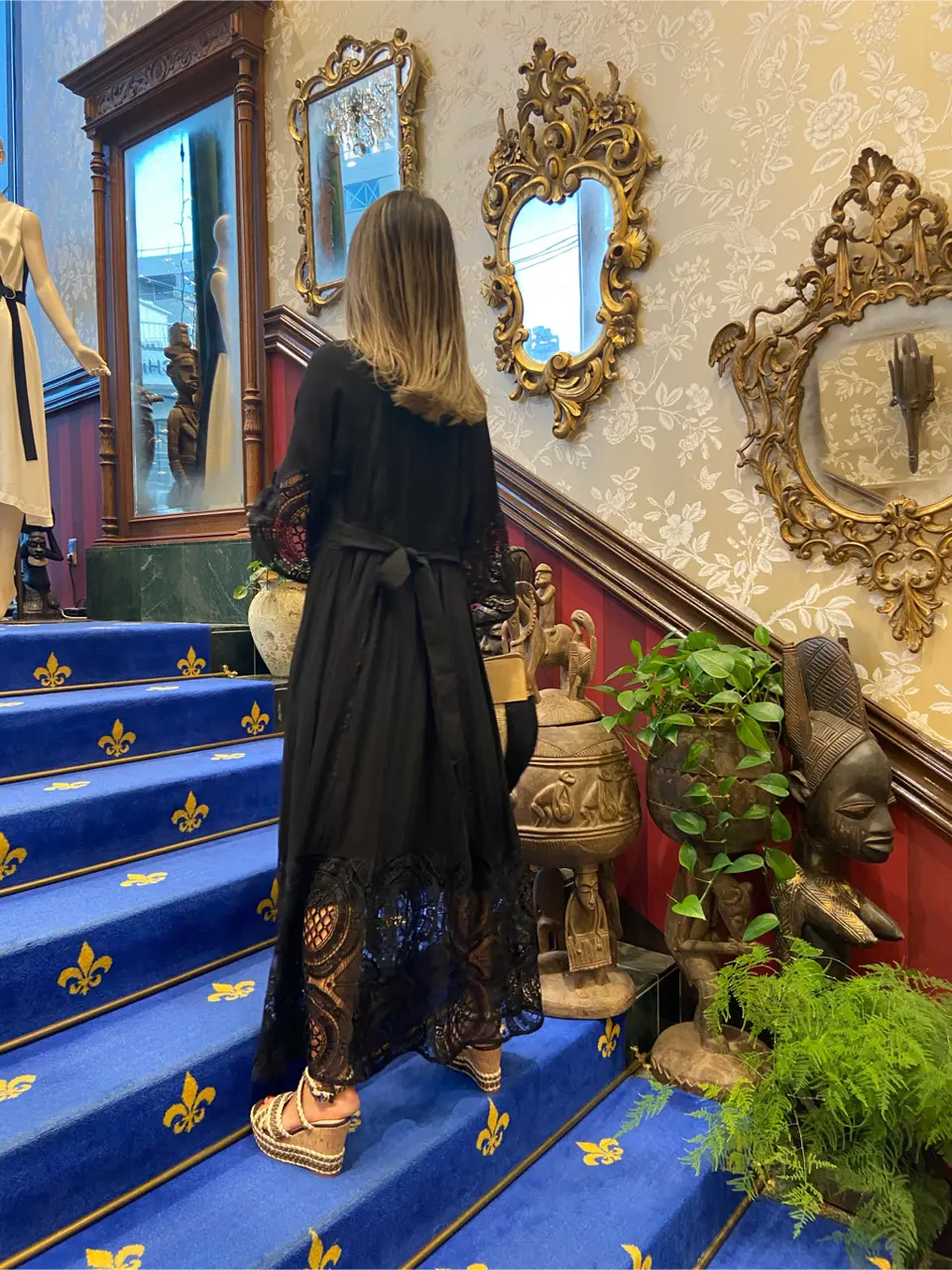 ORIGINATED IN GRACE CONTINENTAL yukimi yonee コーディネート画像