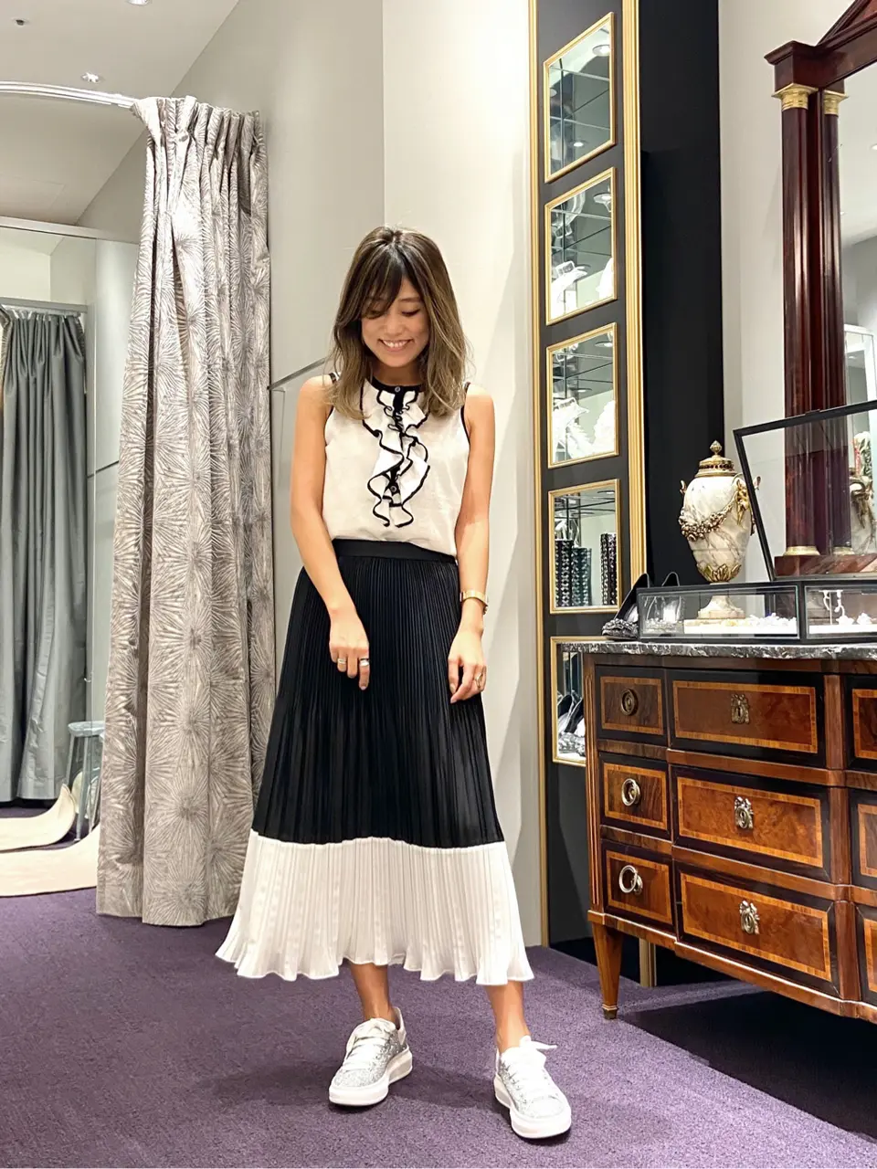 ORIGINATED IN GRACE CONTINENTAL yukimi yonee コーディネート画像