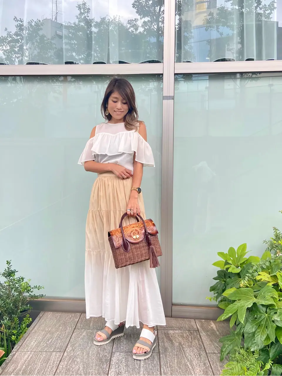 ORIGINATED IN GRACE CONTINENTAL yukimi yonee コーディネート画像