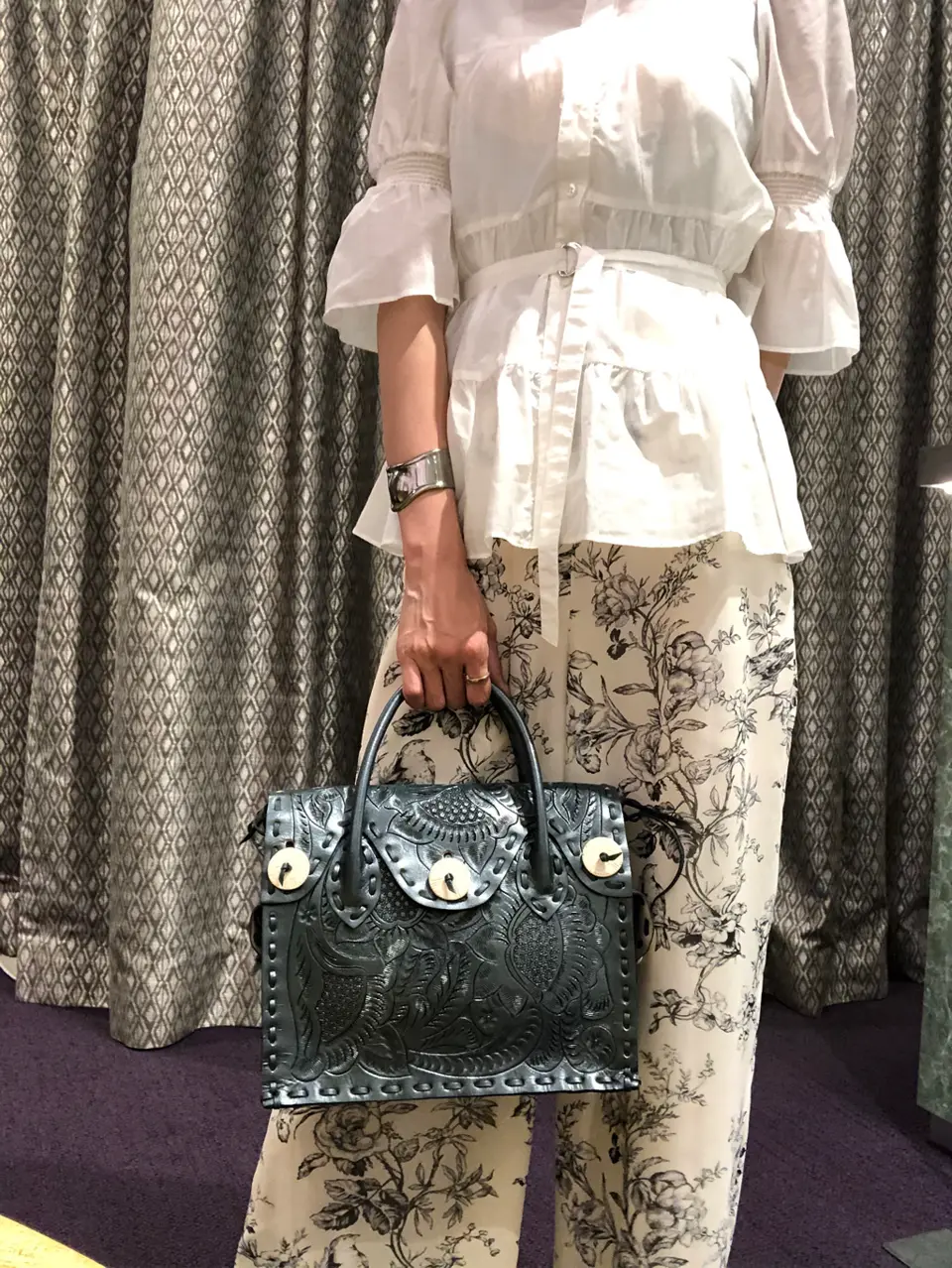 ORIGINATED IN GRACE CONTINENTAL 亀田 未希 コーディネート画像