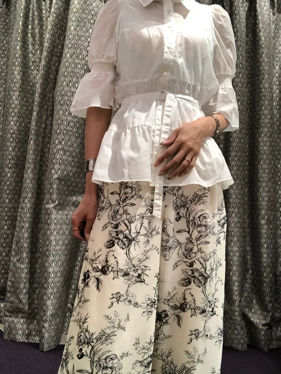 ORIGINATED IN GRACE CONTINENTAL 亀田 未希 コーディネート画像