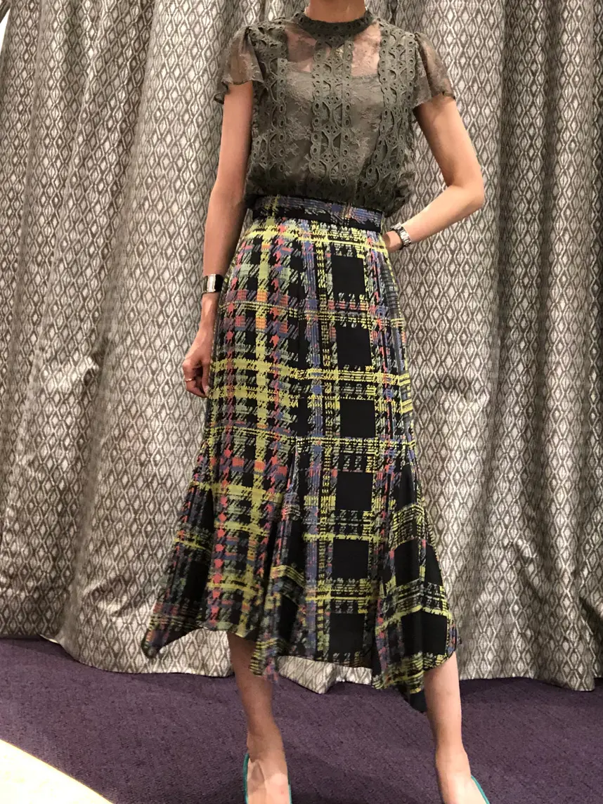 ORIGINATED IN GRACE CONTINENTAL 亀田 未希 コーディネート画像