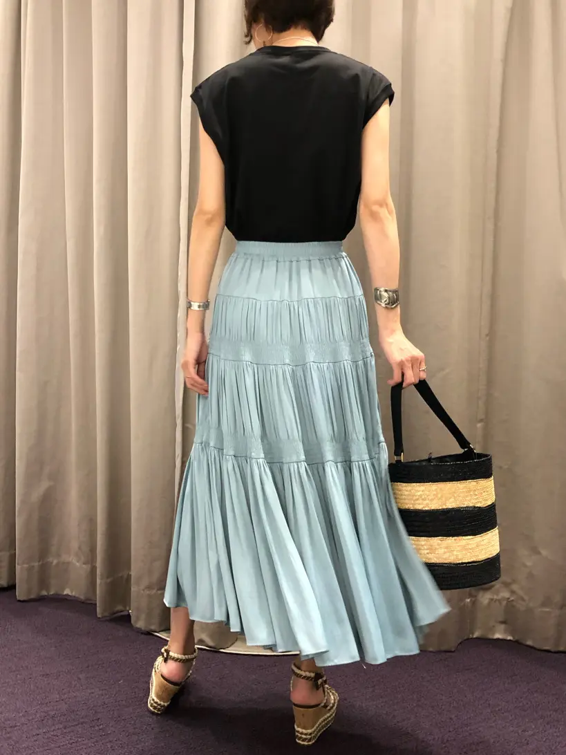 ORIGINATED IN GRACE CONTINENTAL 亀田 未希 コーディネート画像