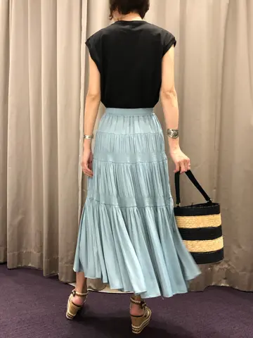 ORIGINATED IN GRACE CONTINENTAL 亀田 未希 コーディネート画像