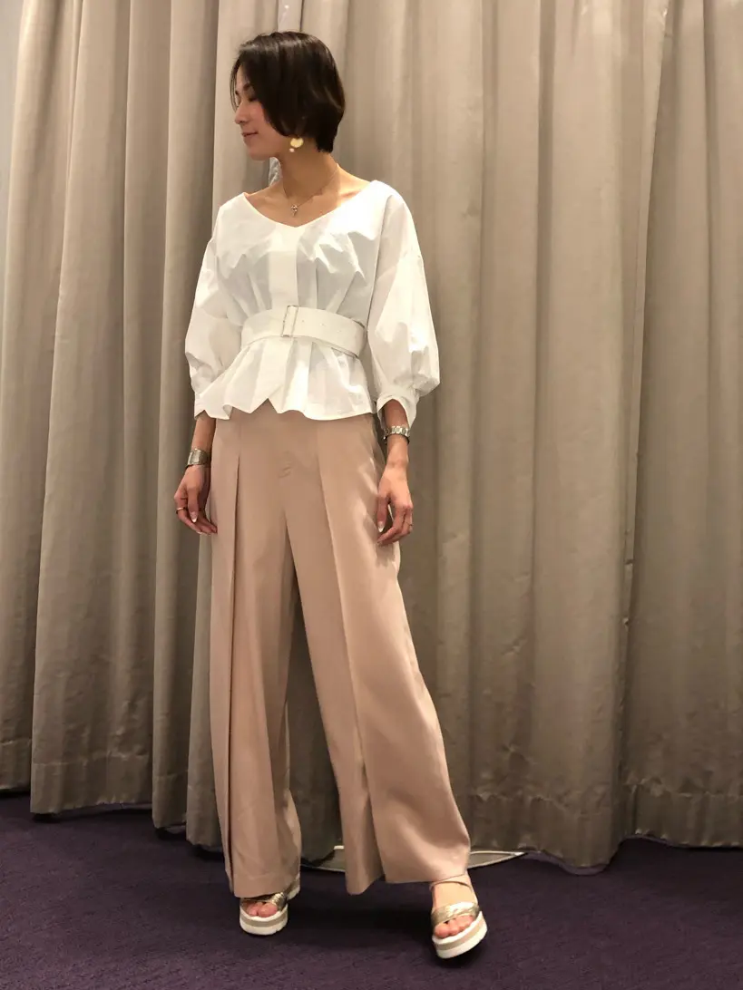 ORIGINATED IN GRACE CONTINENTAL 亀田 未希 コーディネート画像