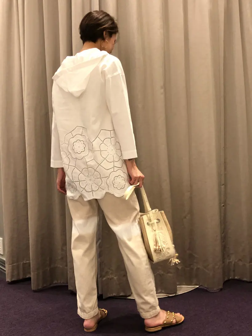 ORIGINATED IN GRACE CONTINENTAL 亀田 未希 コーディネート画像