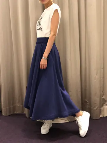 ORIGINATED IN GRACE CONTINENTAL 亀田 未希 コーディネート画像